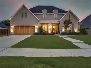 Elegant Living with Greenbelt Backyard Views