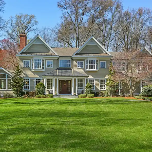 EXCEPTIONAL CUSTOM COLONIAL ON A TRANQUIL CUL-DE-SAC