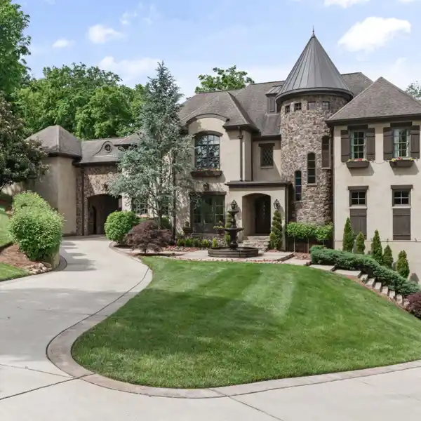 PERFECT BLEND OF FUNCTION AND CHARACTER