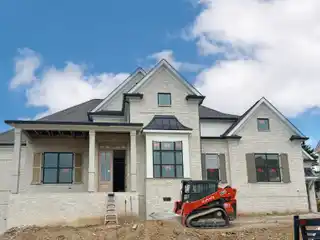 Custom Build in a Brand New Estate Neighborhood