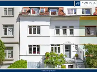Stylish City Villa with a Large Garden