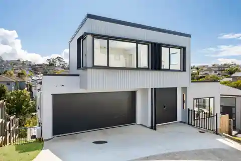 Modern Elegance in Fairview Heights