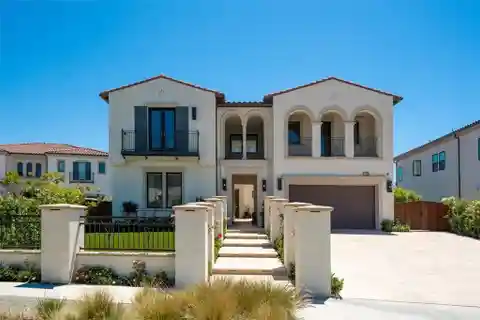 The Crown Jewel of an Exclusive Community