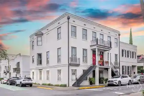 Rare Single-Level Garden Condominium in the Historic District