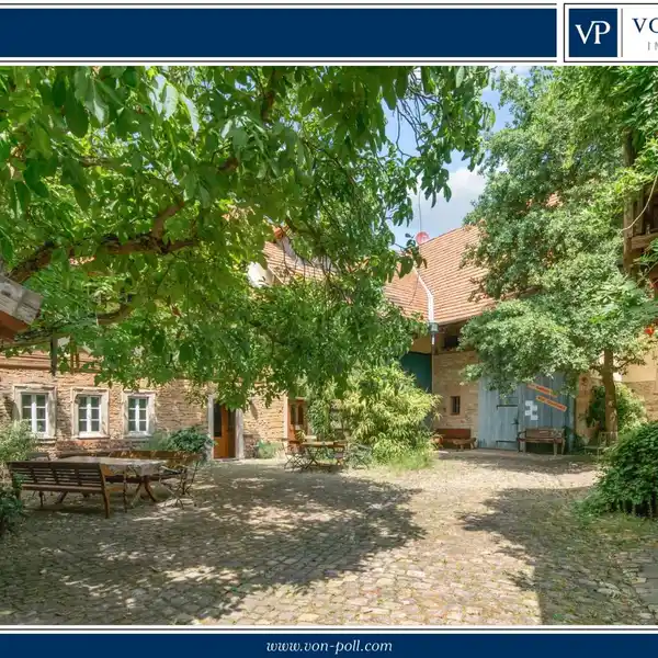 LOVELY RENOVATED FARMHOUSE