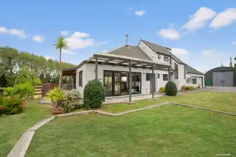 Future Urban Gem with Rural Charm