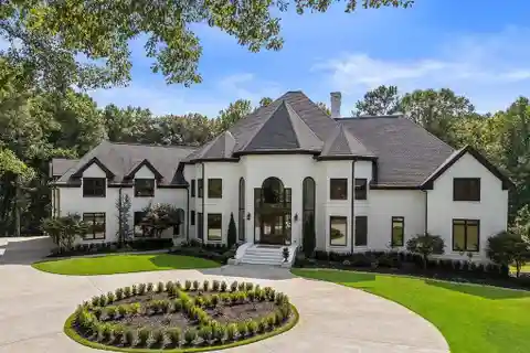 Grand Montclair Estate