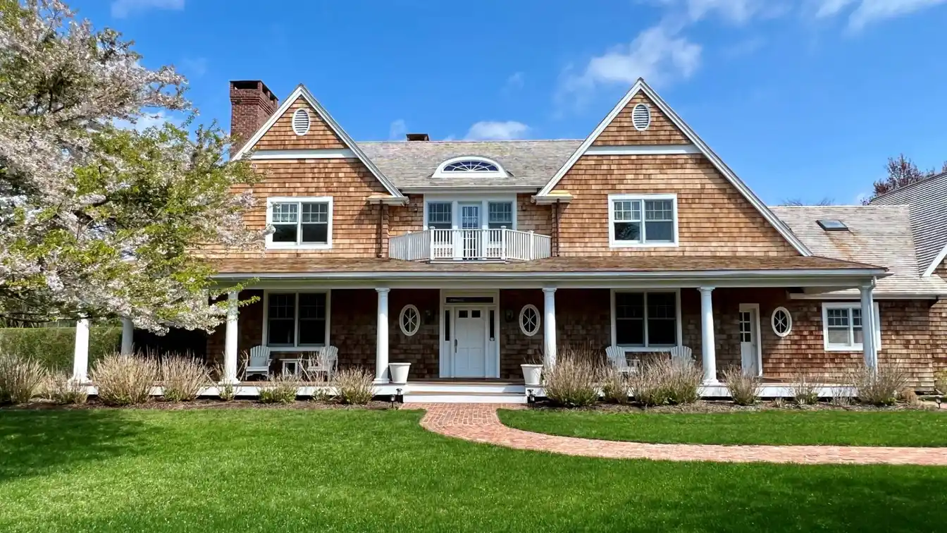 Custom Built Five Bedroom Traditional Home for Rent