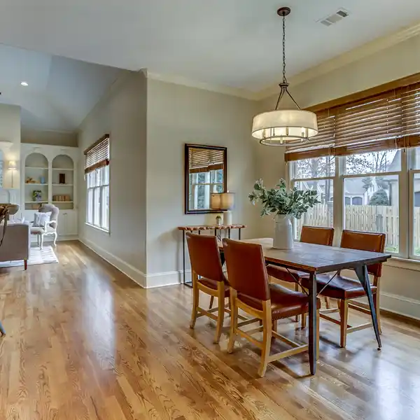 COLLIERVILLE GEM: STYLISHLY UPDATED HOME WITH POOL AND PRIME LOCATION