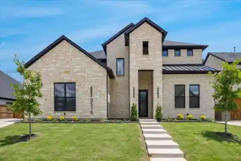 Thoughtfully Designed New Modern Farmhouse