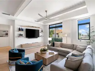 Great Opportunity in Olde Naples