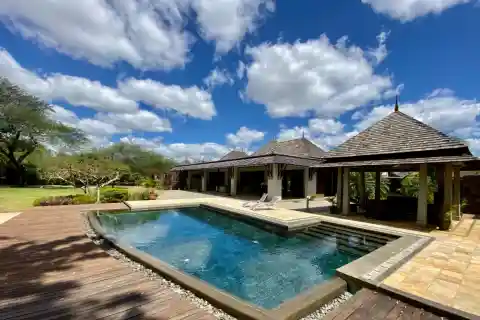 Magnificent Property on a Well-established Golf Estate