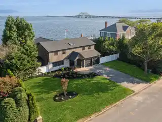Bayfront Beauty in Oakneck Estates
