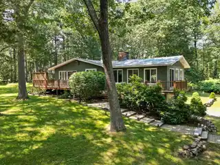 Peaceful Lakefront Retreat with Horse Facilities