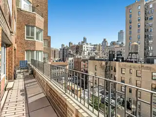 One-of-a-kind Turnkey Residence Just off Madison Avenue
