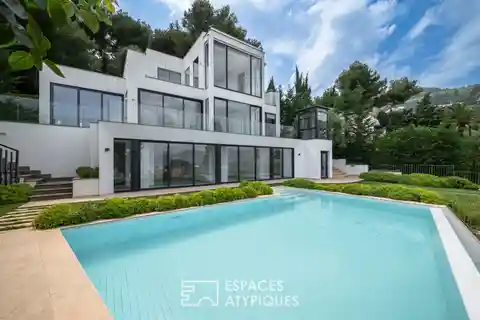Contemporary Sea View Villa