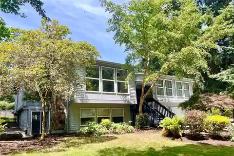 Move-In Ready Split-Level Home