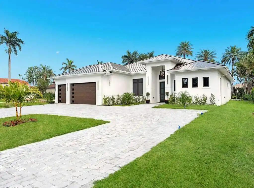 Extraordinary Newly Completed Home