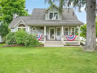 Timeless Expanded Cape in the University Neighborhood