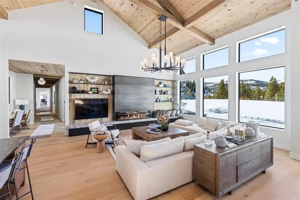 Beautiful Home with Amazing Views