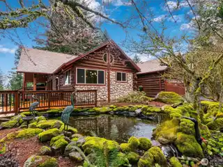 Versatile Compound with Mt Hood Views
