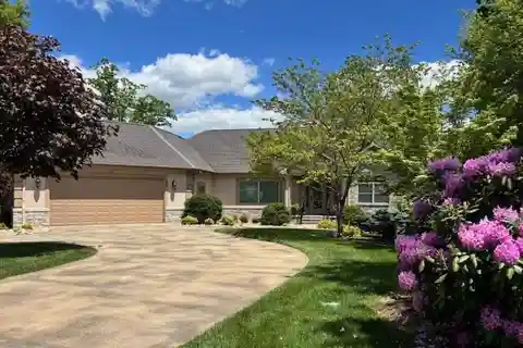 Spectacular Golf Front Home