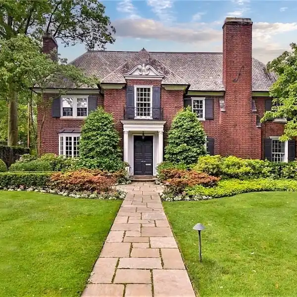 ICONIC HOME IN AMBLER HEIGHTS