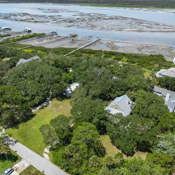 EXCEPTIONAL OPPORTUNITY ON CRESCENT BEACH