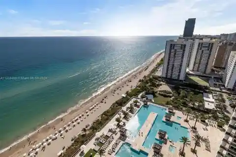 Wonderful Hallandale Beach Residence with Water Views