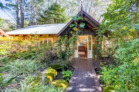 Iconic Acreage Estate