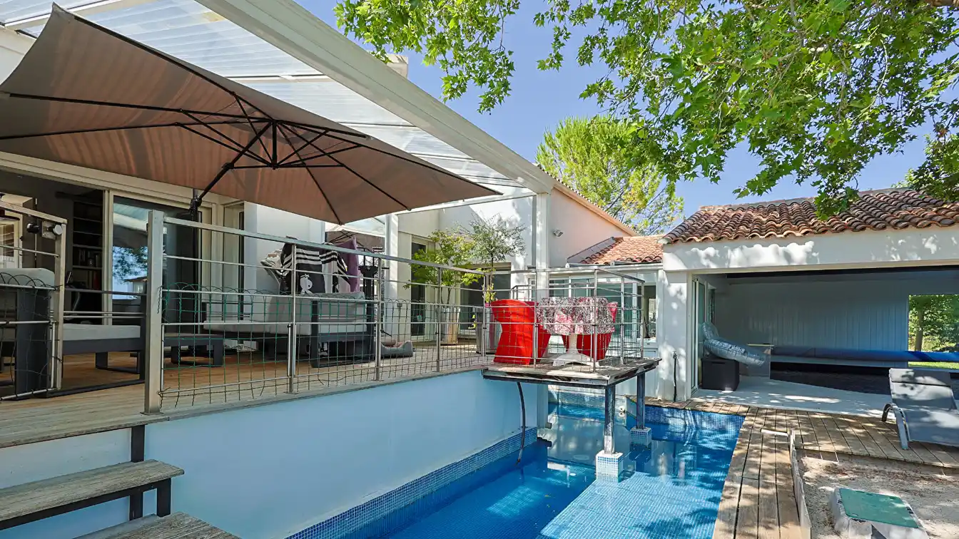 Lovely Home with Wooded Garden