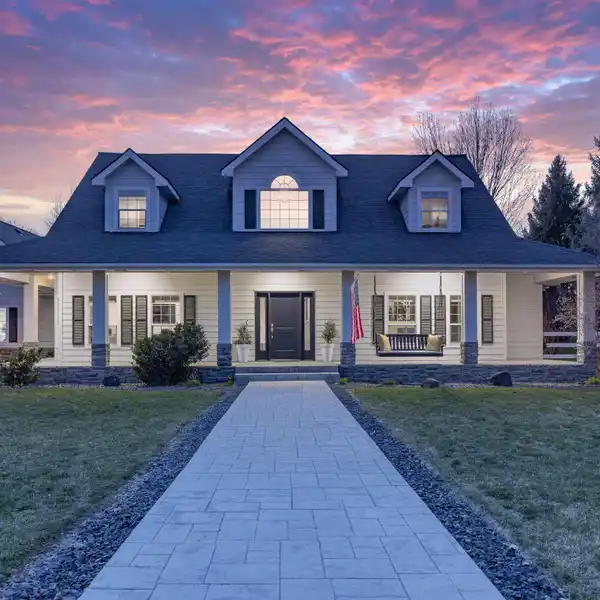 STUNNING CUSTOM ESTATE IN THE COLONY