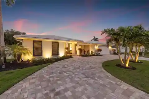 Coastal Waterfront Luxury on Snell Isle