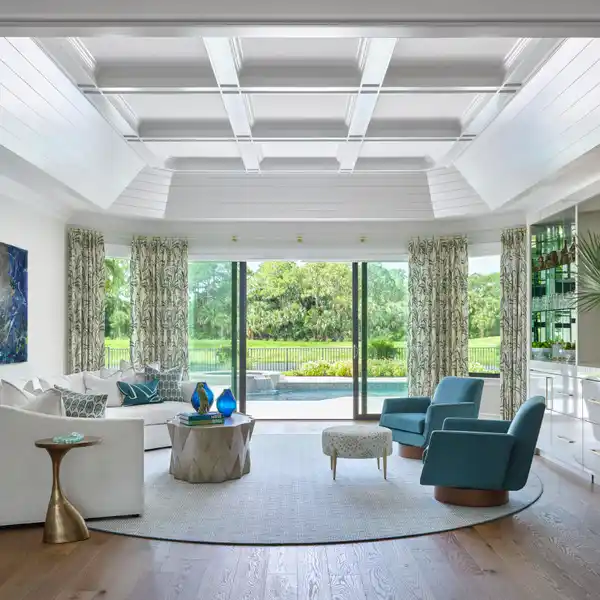 MAGNIFICENT RESIDENCE IN OLD MARSH GOLF CLUB