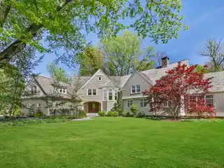 Traditional Connecticut Shingle Style with a Modern Interior