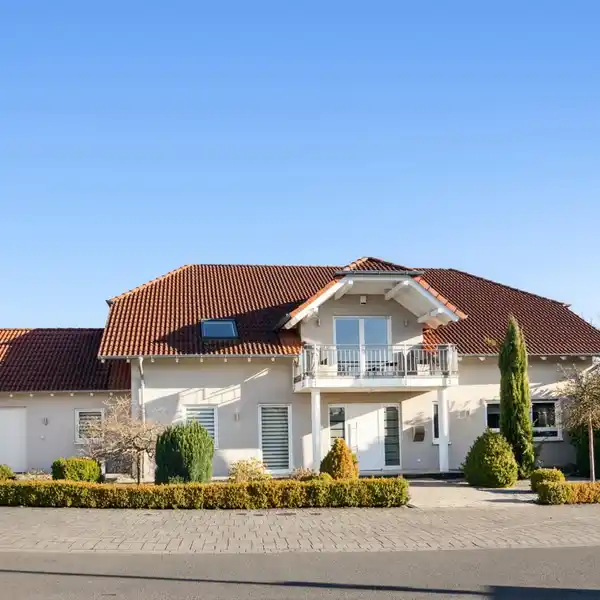 MODERN VILLA WITH PRIVATE GARDEN PARADISE