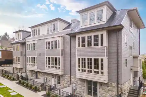 End Townhome in the Enclave