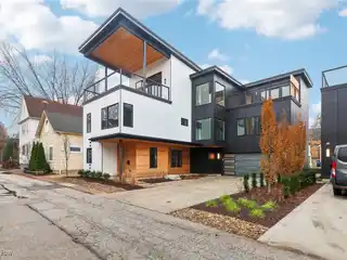 New Construction in an Ideal Tremont Location