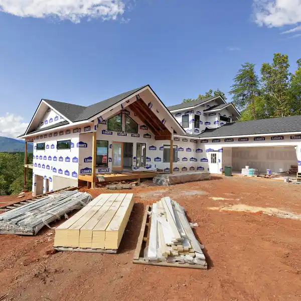SOLID NEW CONSTRUCTION WITH BREATHTAKING MOUNTAIN VIEWS
