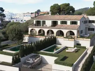 Beautiful Villa with Pool Right by the Sea