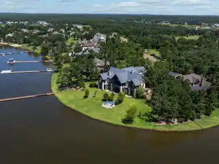 Refined Lakeside Living
