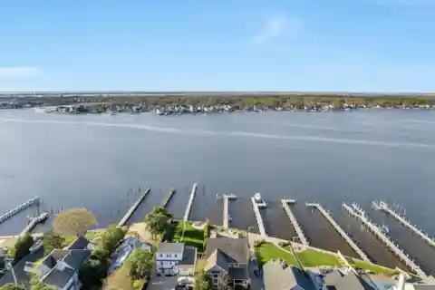 Expansive Waterfront Residence