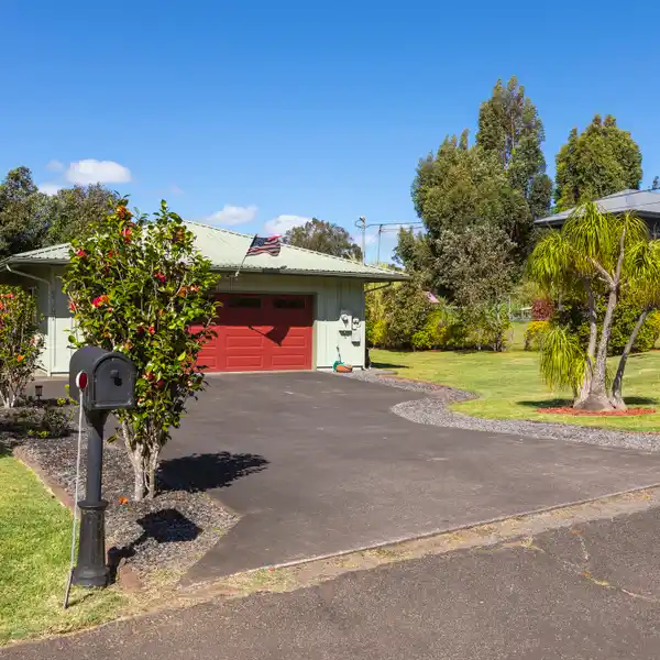 IMMACULATELY MAINTAINED HOME IN EXCEPTIONAL LOCATION