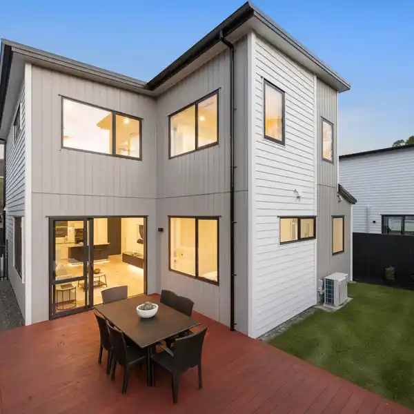 SPACIOUS AND BEAUTIFULLY DESIGNED PROPERTY