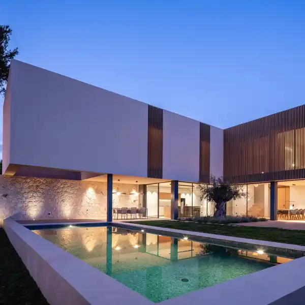 NEW VILLA WITH SWIMMING POOL IN AN EXCLUSIVE LOCATION ON THE OUTSKIRTS OF MARRATXí.