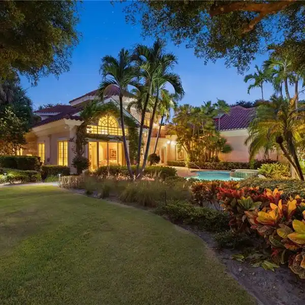 UNPARALLELED LUXURY AND COMFORT IN PRESTIGIOUS ISLE VERDE