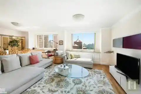 Luxury Living Above Central Park's Canopy