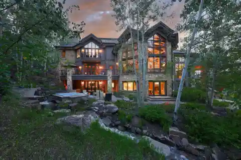 Absolutely Exquisite Largest Home with Ski Access in the Resort