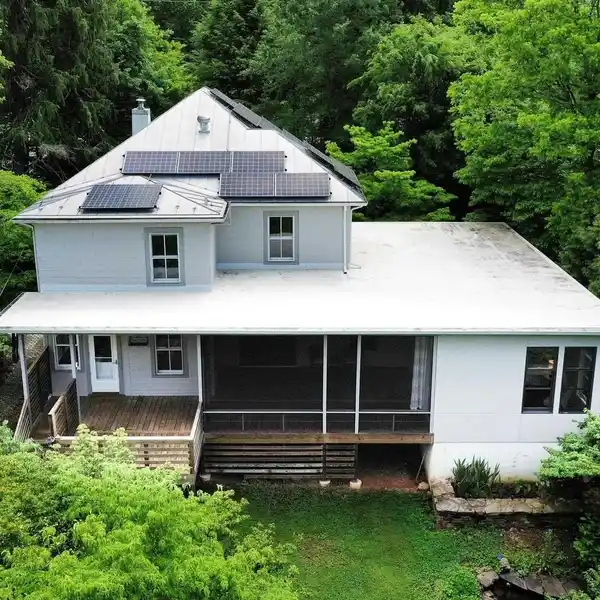 LIGHT-FILLED HOME WITH SPACIOUS DETACHED COTTAGE