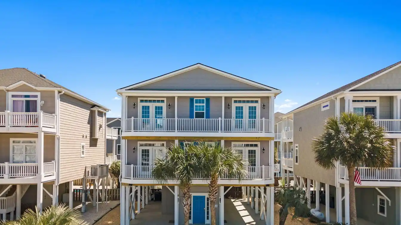 Stunning Third-row to Ocean House